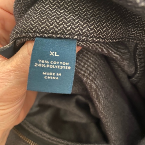 Men’s Perry Ellis grey stretch 1/4 zip pullover. - Picture 11 of 11